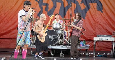 Red Hot Chili Peppers fans 'heartbroken' after band cancels Glasgow gig due to illness