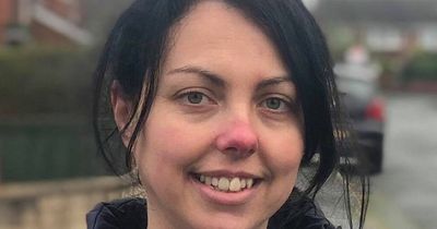 Fuming mum slams sign banning 'poorer' children from using play area on scheme