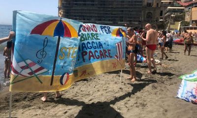 Protests grow in fight to reclaim Italy’s beaches from private clubs