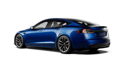 Watch Tesla Model S Plaid Hit Record-Setting 216 MPH