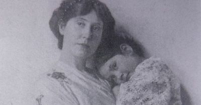 Novelist digs up 100-year old mystery in her new book about famous Scottish writer