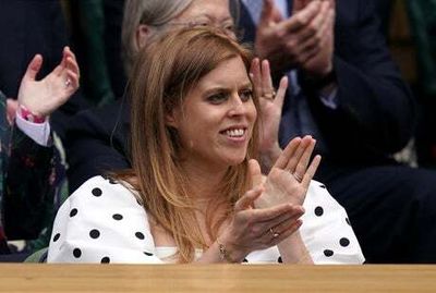 Who is allowed to sit in the Wimbledon Royal Box?