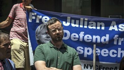 Assange lodges appeal on US extradition