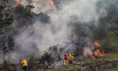 Peruvian firefighters contain blaze near Machu Picchu after three days