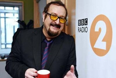 Steve Wright leaves his Radio 2 afternoon show after 23 years