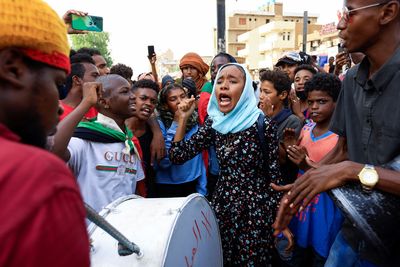 Thousands return to Sudan streets demanding end of military rule