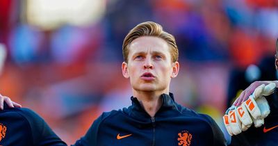 Frenkie de Jong 'likes' Man Utd post amid ongoing transfer talks