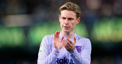 Chelsea eye potential Frenkie de Jong ‘hijack’ after Manchester United agree fee with Barcelona