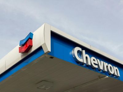 Only 8 Of The 30 Dow Jones Stocks Were Positive In The First Half Of 2022: Chevron Leads, But Who Else Was Up?