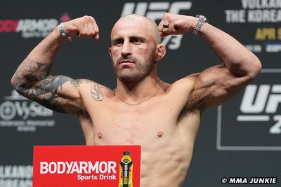 Video: Watch Friday’s UFC 276 ceremonial weigh-ins live on MMA Junkie