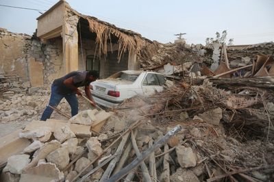 Strong earthquake kills 5 in southern Iran