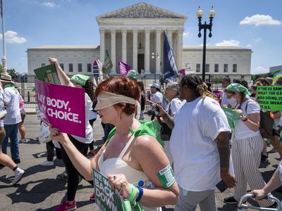 The Texas Supreme Court has blocked an order that resumed abortions in the state