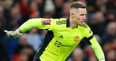 Dean Henderson joins Nottingham Forest on loan as Manchester United strike wage agreement