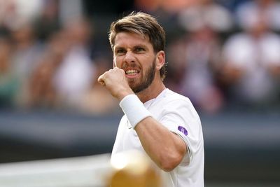 Cameron Norrie welcomes new chant as he eases into Wimbledon fourth round