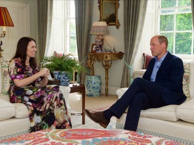 Duke of Cambridge welcomes New Zealand PM Jacinda Ardern to Kensington Palace