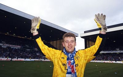 Andy Goram: Rangers legend dies after battle with cancer