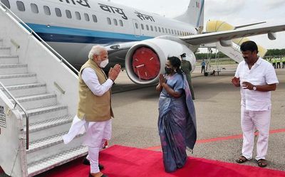 Telangana: Narendra Modi arrives in Hyderabad