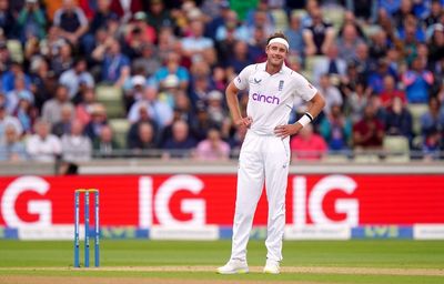 Stuart Broad over costs a Test record 35 runs as India take charge at Edgbaston