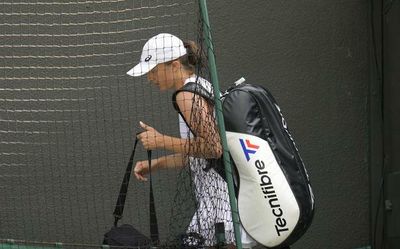 Wimbledon: Swiatek’s 37-match win streak ends in third round