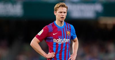 Frenkie De Jong WON'T join Manchester United as Barcelona drop transfer hammer blow