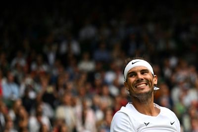 Nadal eases into Wimbledon last 16 for 10th time