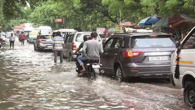 Kanpur: Second monsoon showers give relief from sultry weather