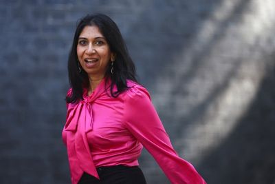 Civil servants hold ‘Remain bias’ and resist Brexit reforms, claims UK attorney general