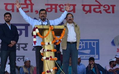 M.P. civic polls | In a similar pitch, both Kejriwal and Owaisi accuse Congress, BJP of having a ‘secret pact’