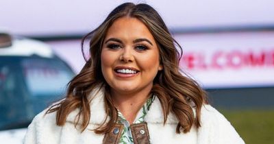 Scarlett Moffatt says she's happier as a size 18 than an 8 in empowering message