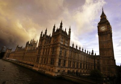 Senior MPs reject call to close Westminster's pubs to clean up Parliament