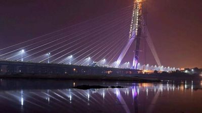 Delhi Police devises mechanism to prevent suicides at Signature Bridge