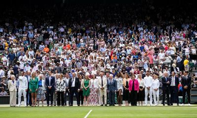 Wimbledon’s restless Middle Sunday mixes new ideas and old favourites