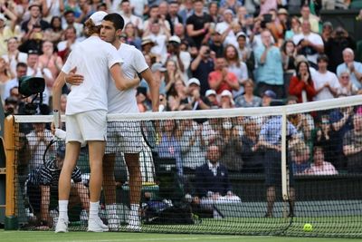 Alcaraz defeat clears way for Djokovic at Wimbledon as Federer eyes return