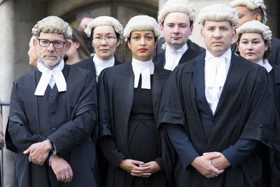 Barristers to continue strike action with gatherings at courts