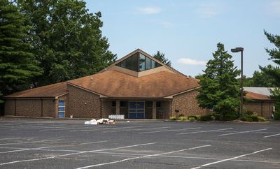 31 decomposing bodies found at Indiana funeral home by officers who wore hazmat suits