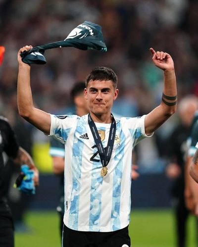 Manchester United to rival Arsenal for Paulo Dybala
