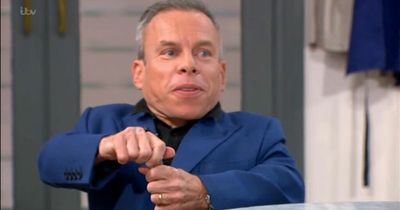 Warwick Davis gathered family to say goodbye during wife's sepsis battle