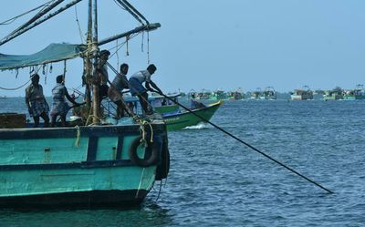 Stalin urges Centre to secure release of fishermen detained in Sri Lanka