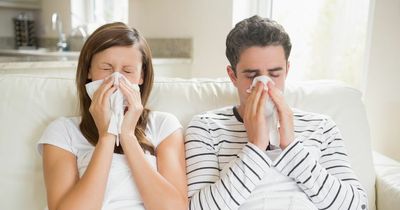 Doctor's covid symptoms warning as UK case numbers soar