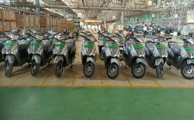 Hero Electric rolls out first batch of e-scooters from Mahindra’s Pithampur facility