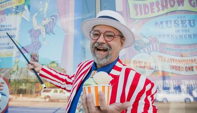 Gelato shop backed by magician Penn Jillette coming to Lincoln Square, will feature magic, juggling, ventriloquists