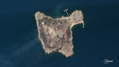 Ukraine raises its flag over Snake Island once again