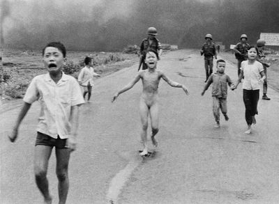 1972 'Napalm Girl' escorts Ukraine refugees to Canada