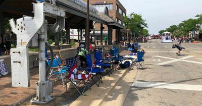 Chicago shooting kills five people at July 4th parade