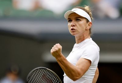 Simona Halep makes ruthless return to Centre Court and reaches quarter-finals