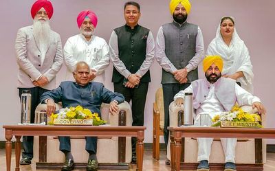 Work hard with complete honesty: Arvind Kejriwal to newly inducted Punjab ministers