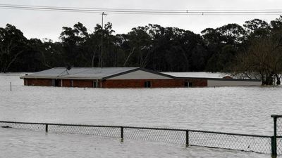 PM to travel to flood-ravaged Sydney