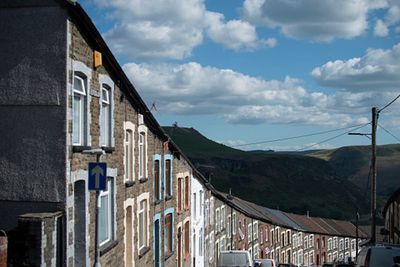 Wales to clamp down on second homes and holiday lets