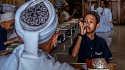 Indonesia School Helps Students Recite Koran in Sign Language