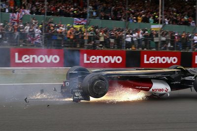 Sainz did not want to watch Zhou F1 crash replays